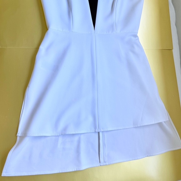BCBGMaxAzria Chic White V-Neck Sleeveless Tunic High Low Side Slit Top size M - Picture 6 of 13